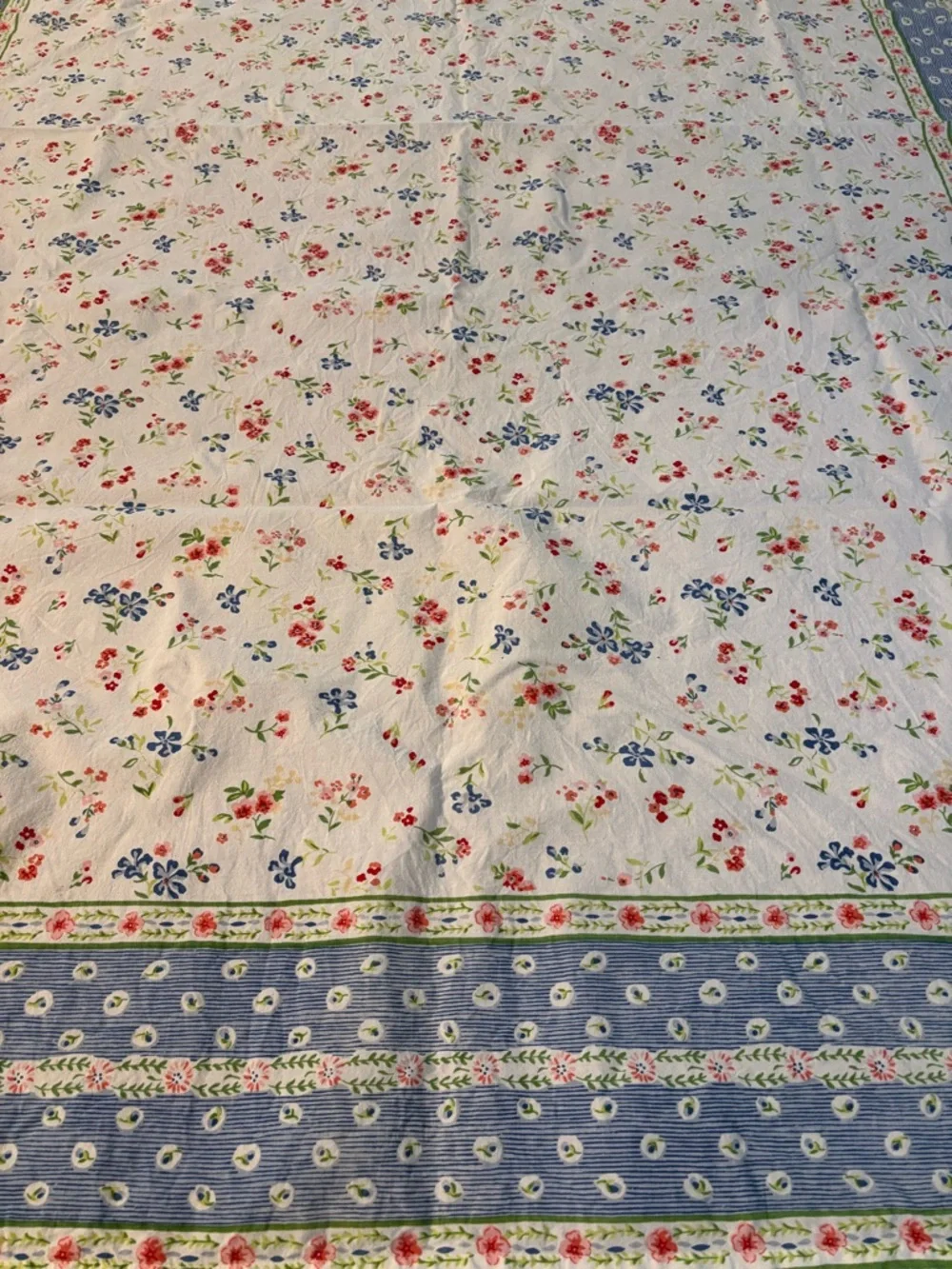 World Market 60x86” Floral Block Print Cotton Tablecloth Blue Red Cottage